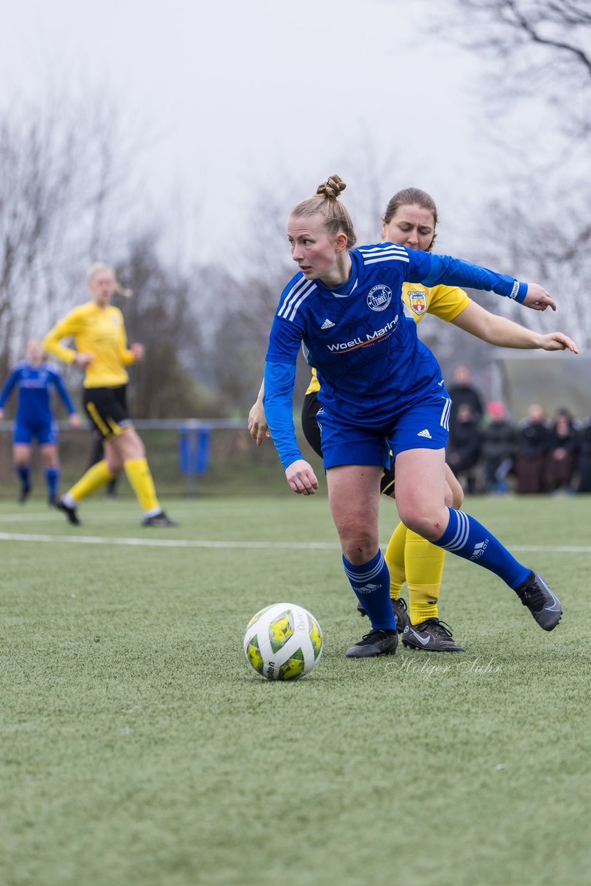 Bild 312 - F SSC Hagen Ahrensburg - SV Frisia Risum-Lindholm : Ergebnis: 1:2